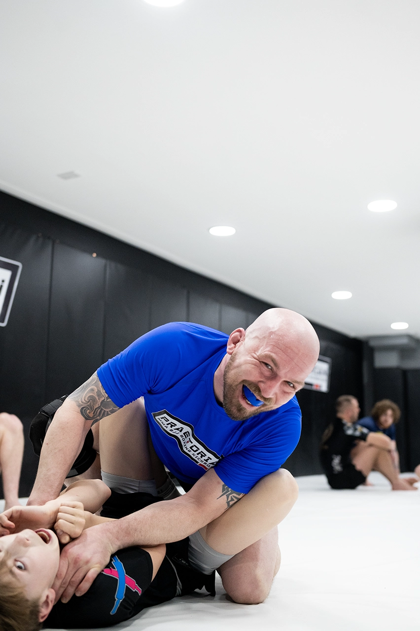 Christian Bloomfield delivering private kickboxing coaching at Praetorian MMA